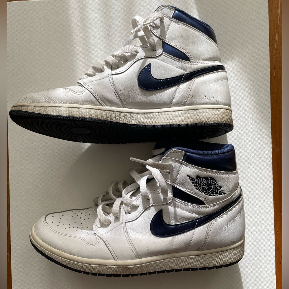Metallic blue Jordan 1s